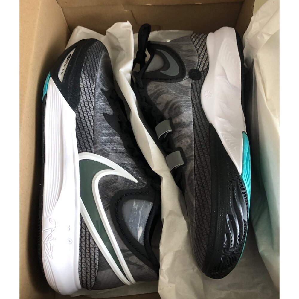 Brand New Men's Nike Kyrie 8 Orca Basketball Shoe Unreleased Size 10.5